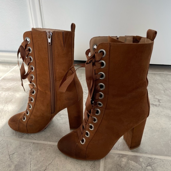 Super cute high heeled boots! Only worn a few times. - Picture 3 of 4